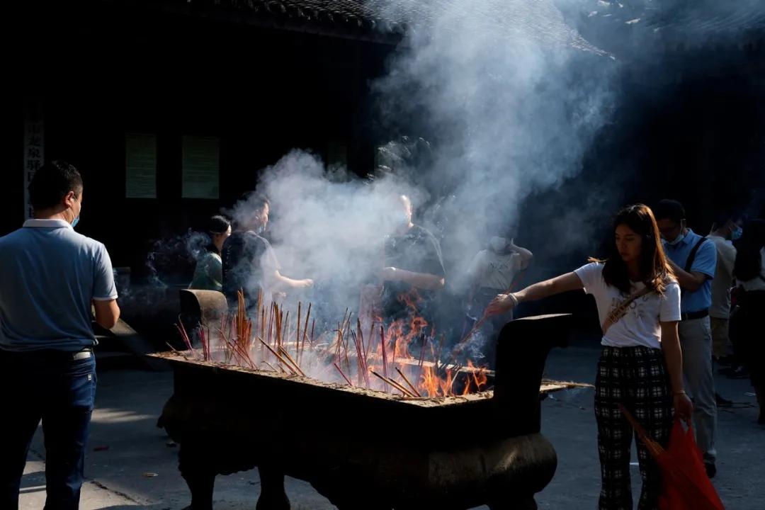 Jinmen.com Ma Wenchao: Mid-Autumn Festival, praying at Shijing Temple ...