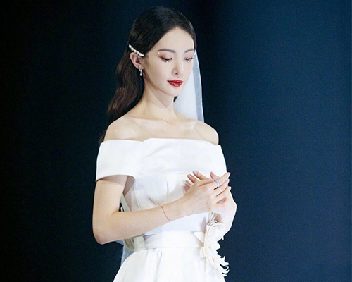 The wedding dresses of Tan Songyun, Yang Zi, Tang Yixin, Jin Chen and ...