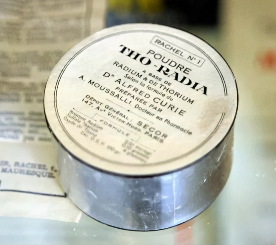 What kind of experience is eating radium?Jaw ulcers, body mutations