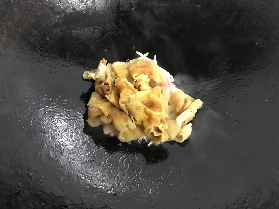 美食做法：洋葱肥牛盖饭，鲜香嫩滑，在家自己几块钱就搞定 第15张