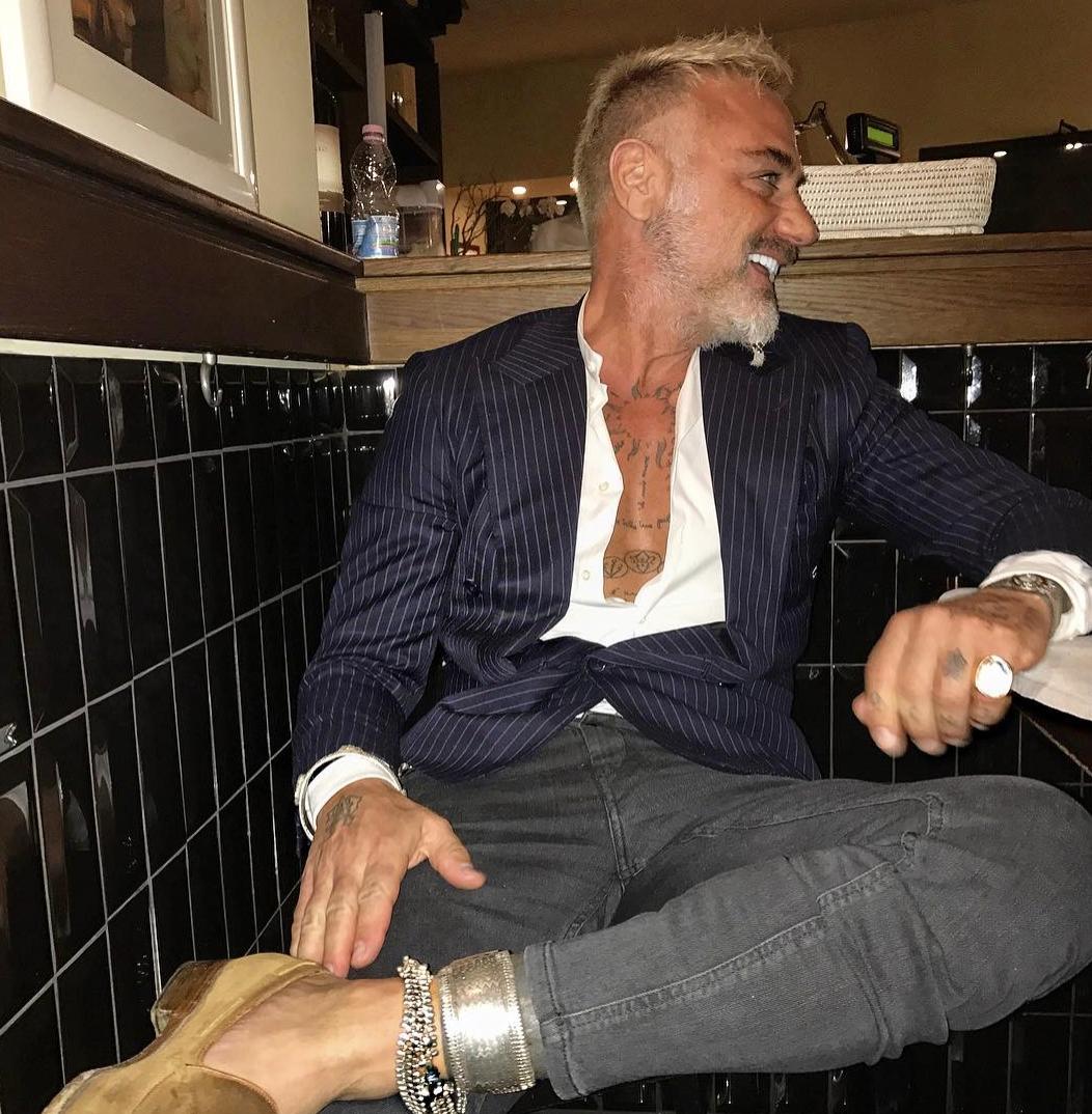 Live To Old Age 51 Year Old Italian Private Uncle Gianluca Vacchi Wears