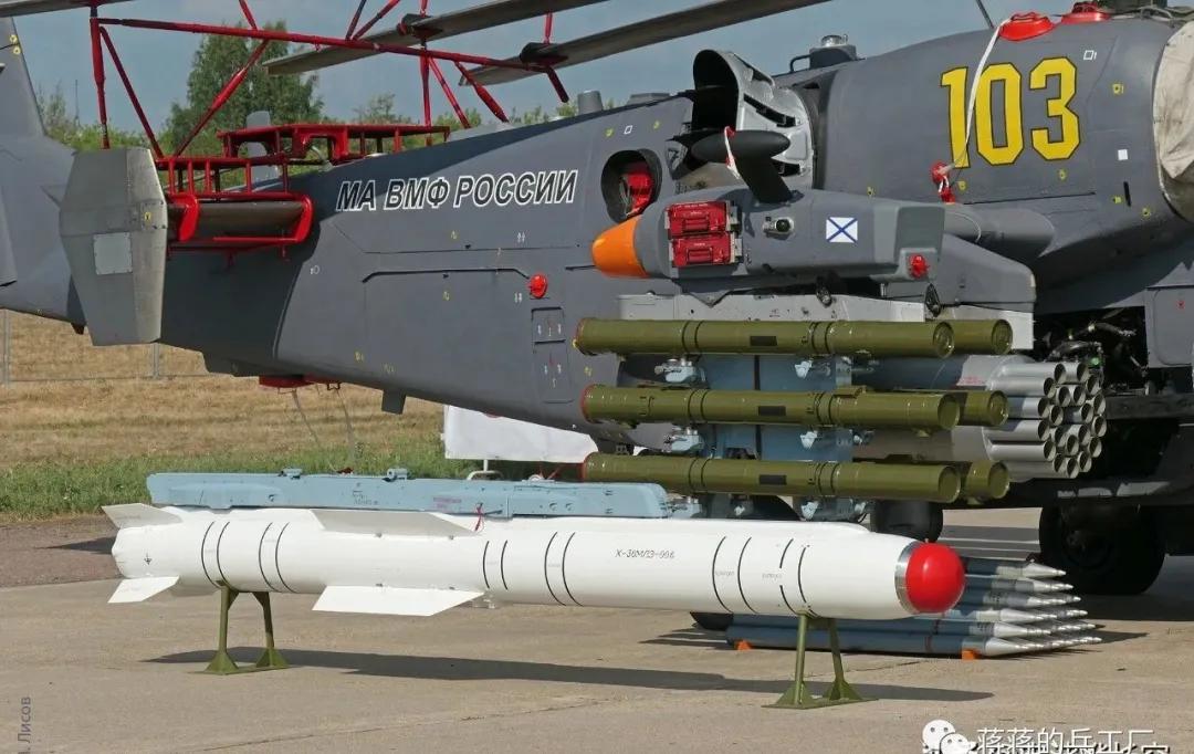 Ka-52K helicopter unveiled with new missiles, M1 Abrams, my missile is ...