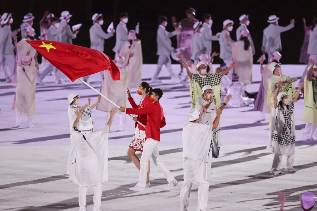 Chinese Olympic delegation, debut - iNEWS