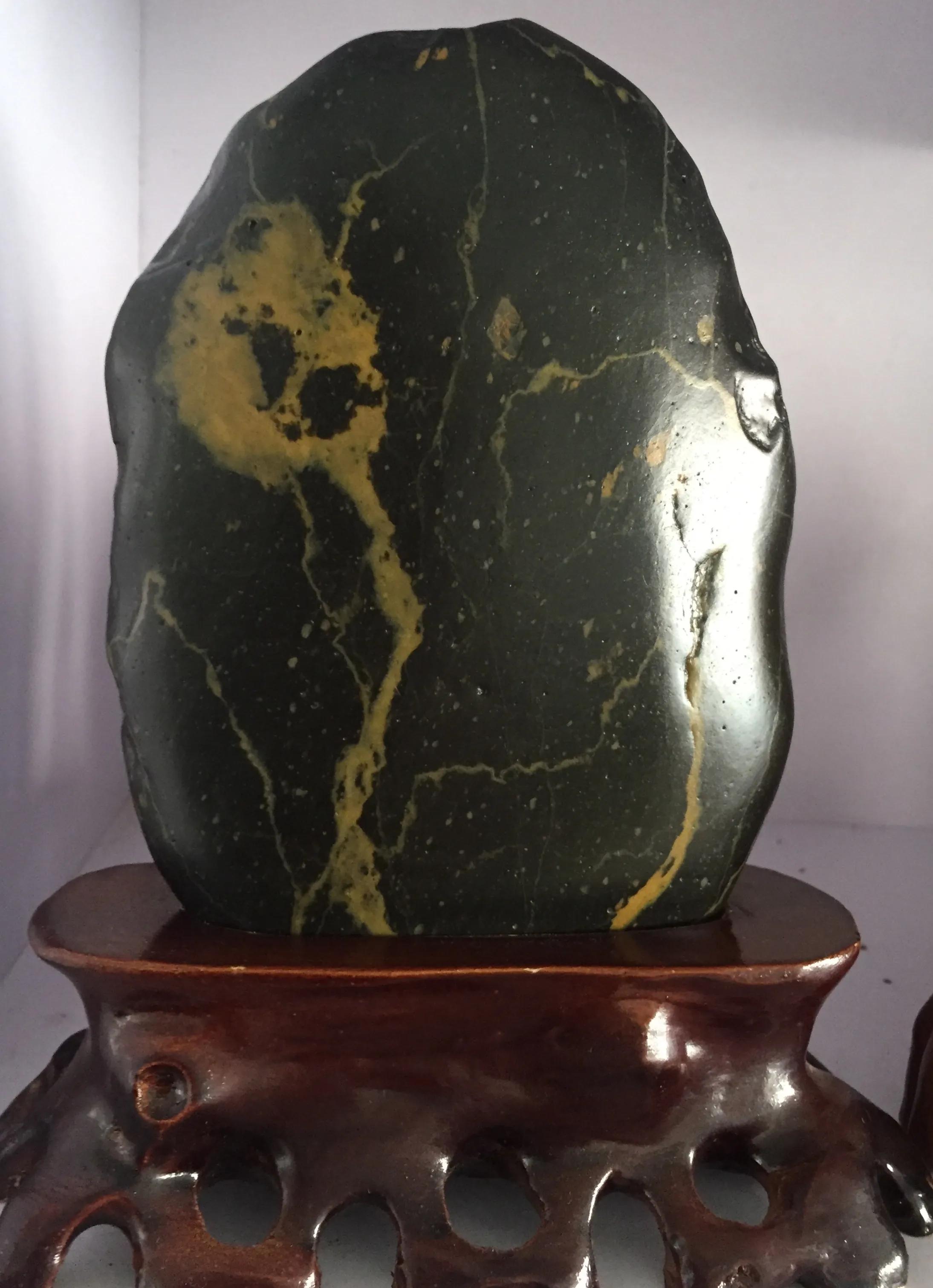 Karamay golden silk jade - iNEWS