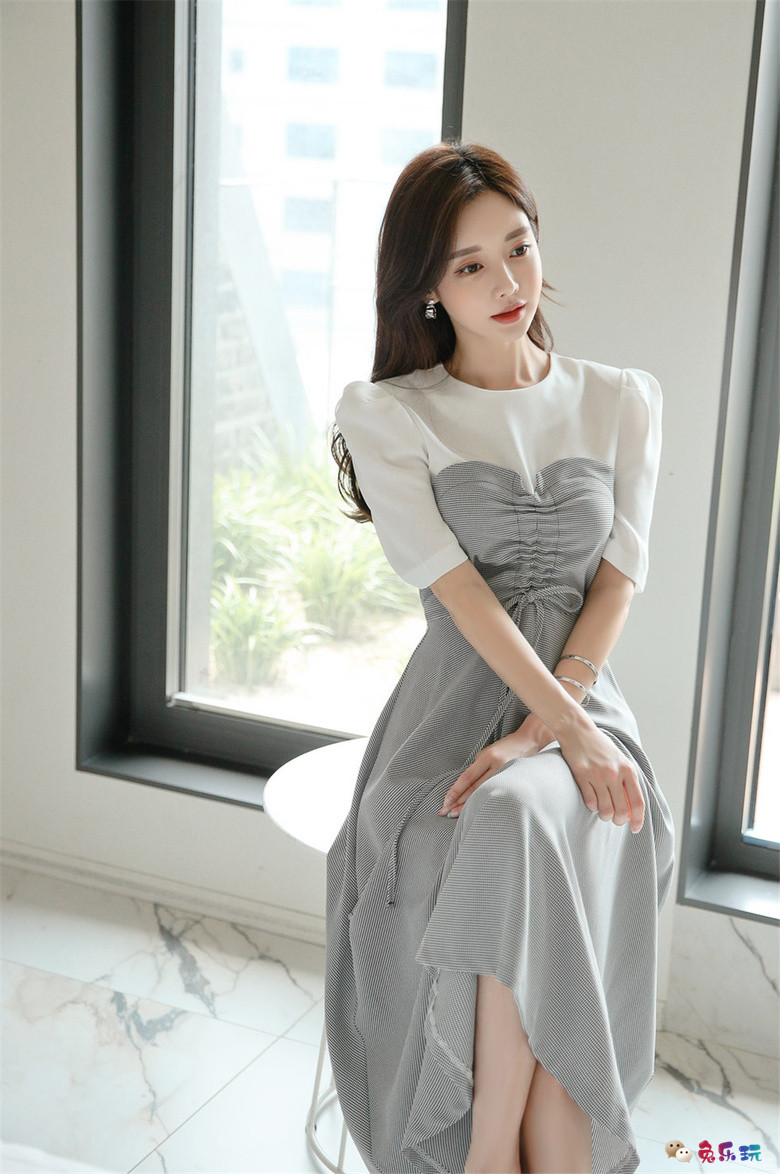 孙允珠丨田纳西俏皮青春高腰百褶长裙