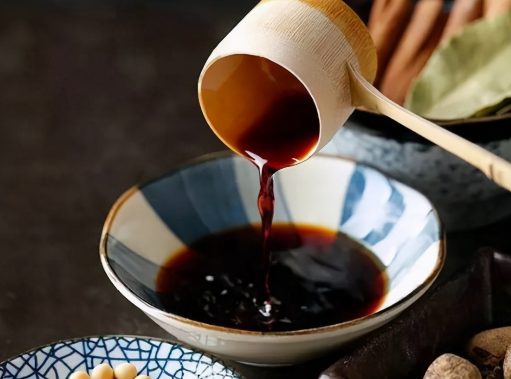 What is the difference between soy sauce, dark soy sauce, light soy sauce and oyster sauce?I