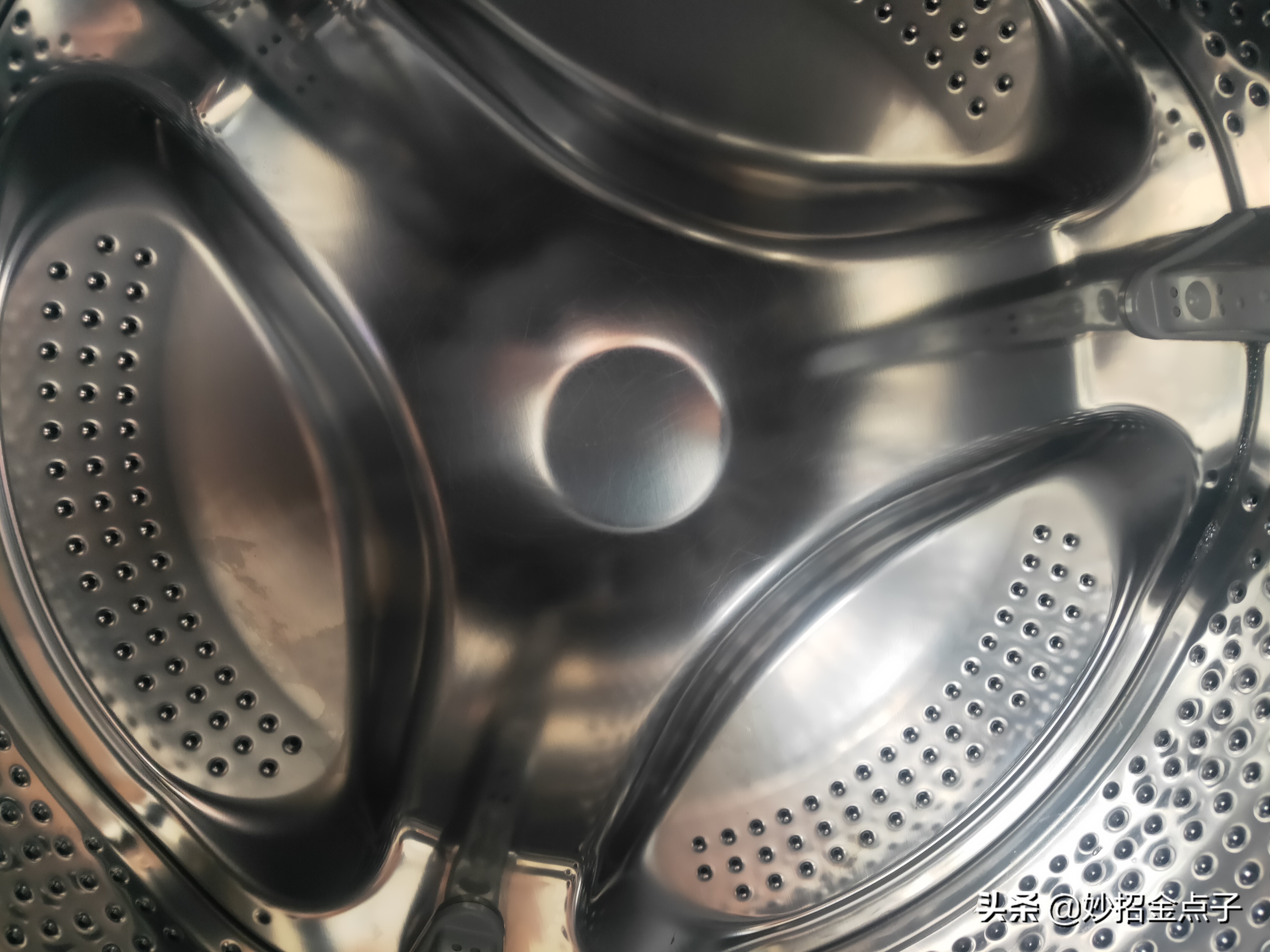 The drum washing machine is dirty, don't worry, just remove it, it's ...