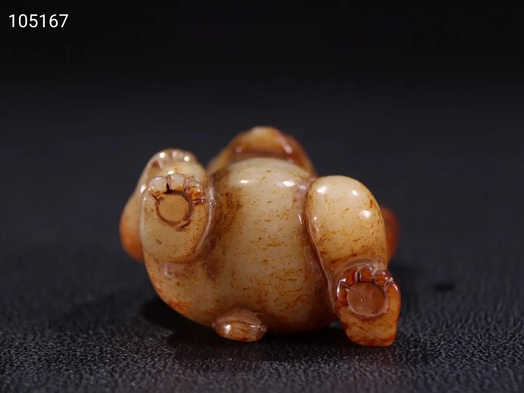 [Henkel ancient jade bear jade carving pieces] - iNEWS