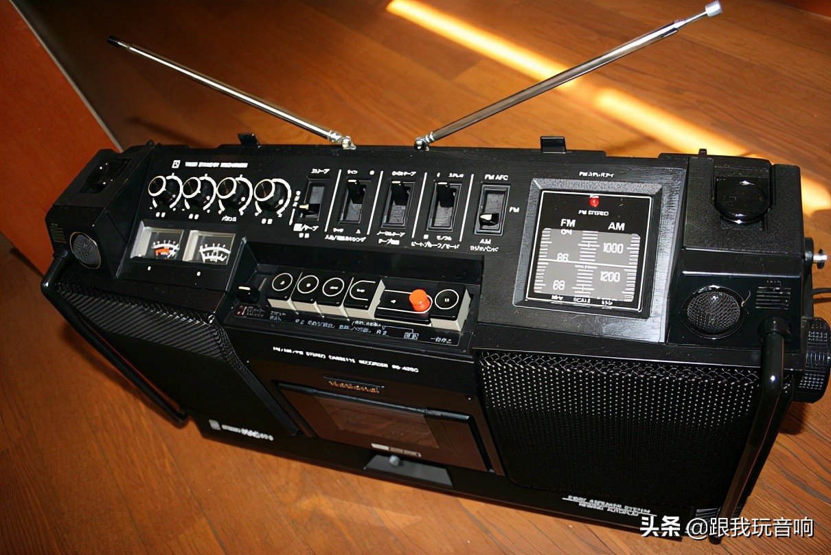 Retro national tape recorder, mac st5 stereo tape recorder sound iNEWS