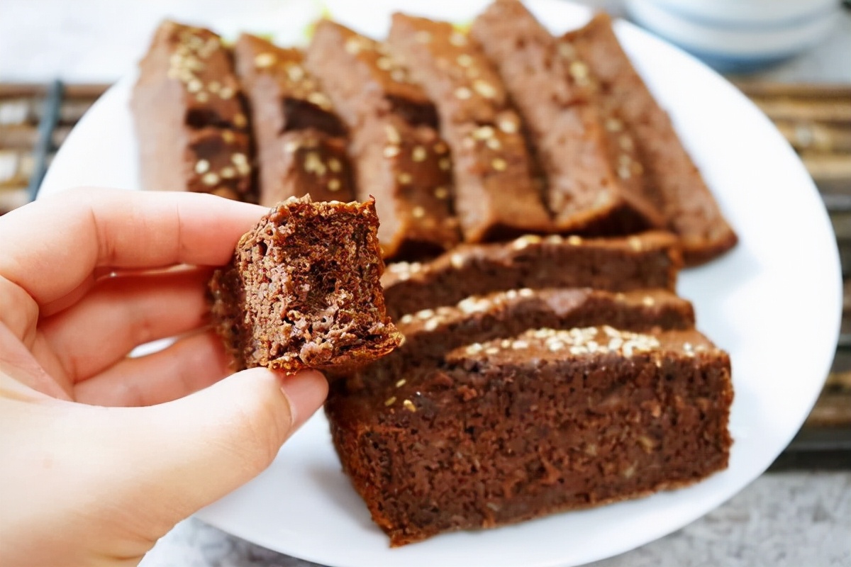 Like to eat cakes, but afraid of the high calories in cakes?Banana