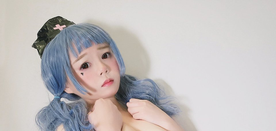 肉感榨汁机！重口味coser妹子《きょう肉肉》对自己下狠手！