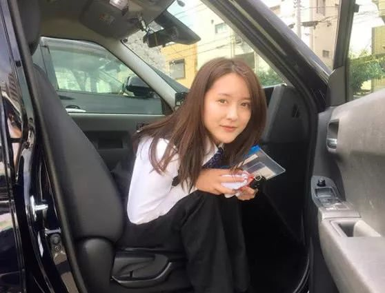 日本最美女出租车司机走红，上了她的车就不想下来！