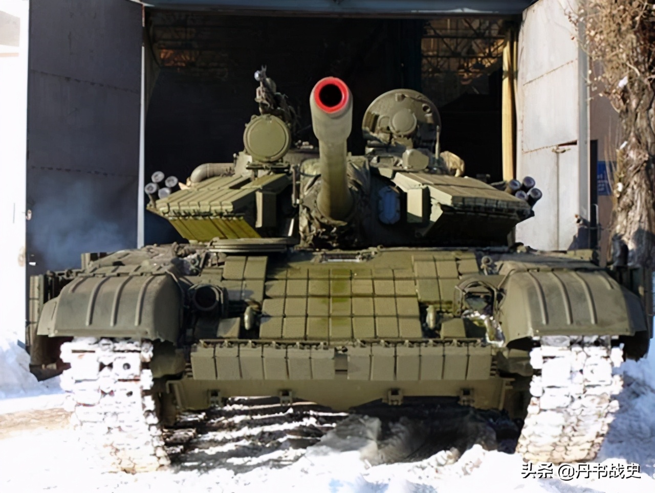 Ukrainian T5564 main battle tank, a wonderful combination of two old