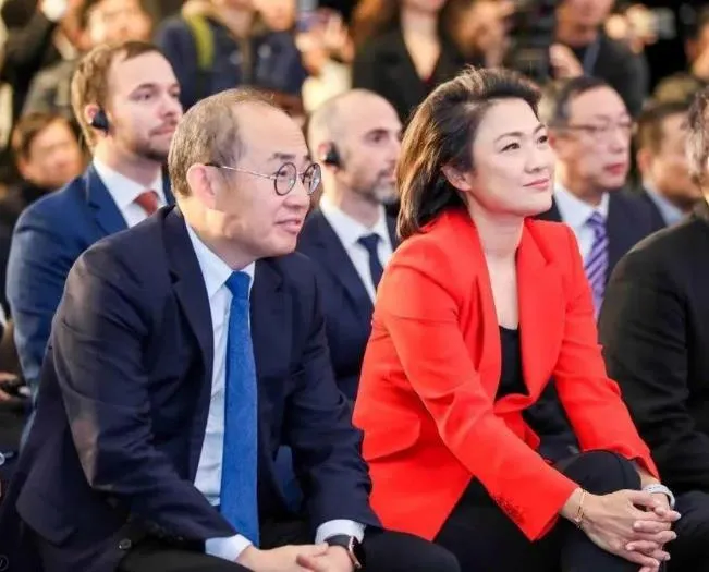 US private equity Blackstone acquired SOHO China. Will Pan Shiyi and