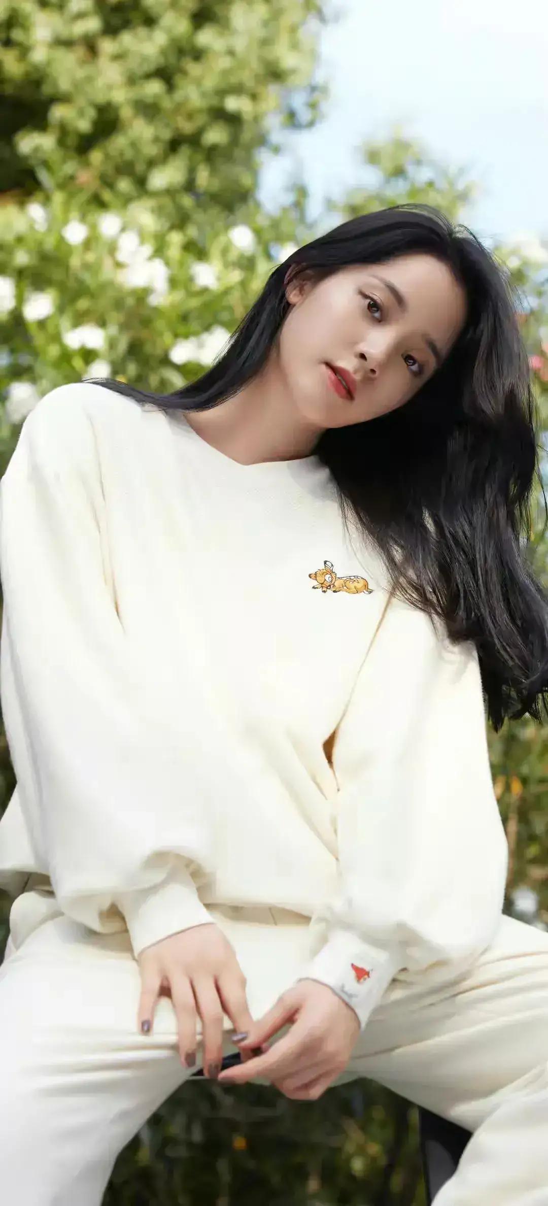 Lin Xiawei, Ouyang Nana, Di Lieba, Yuan Jiamin, Cao Xiwen - iNEWS