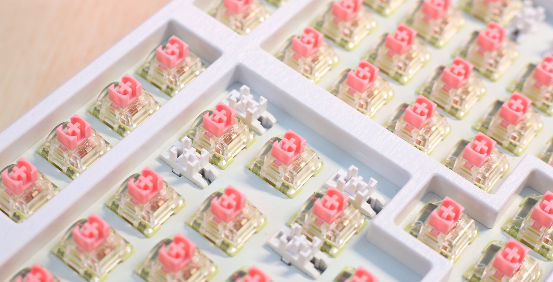 Squeeze toothpaste, one step HELLO GANSS HS98T wireless threemode