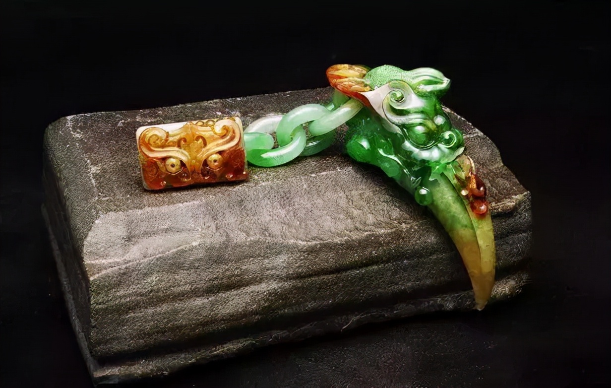 Why is the threecolor jadeite worth 10 million so expensive? iNEWS