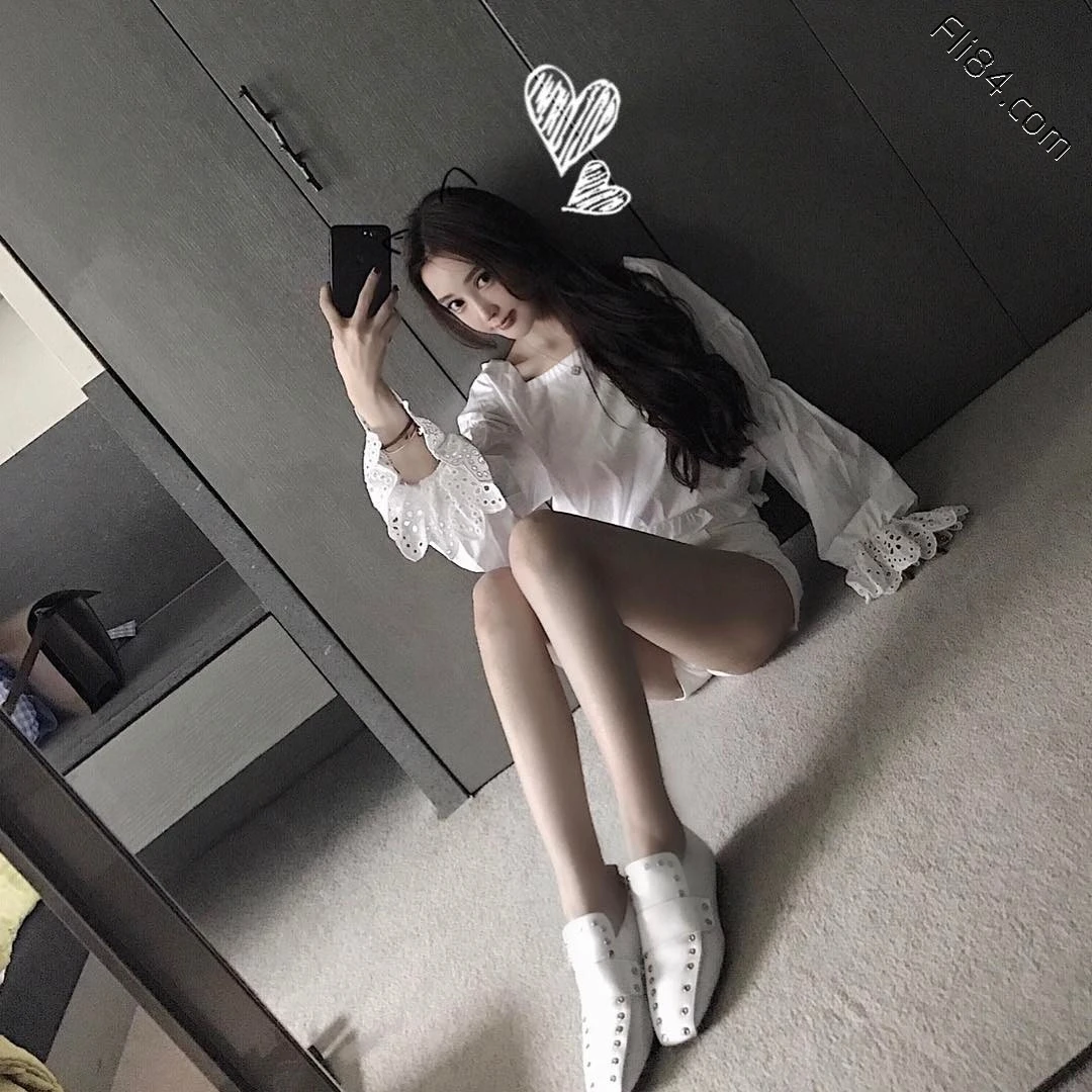 正妹演员“heesch.chi”性感的翘臀妹子写真 节操写真馆 热图8 正妹演员“heesch.chi”性感的翘臀妹子写真 节操写真馆 热图8