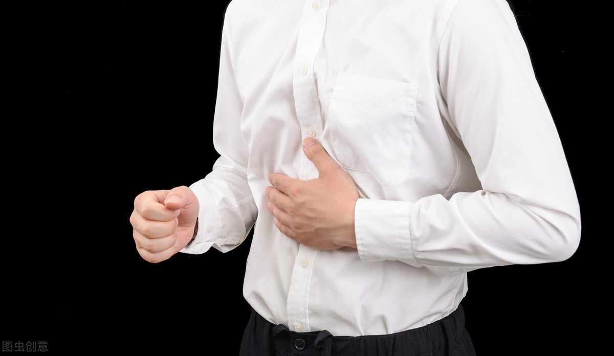 Early gastric cancer painless and itchy?Doctor Bad breath, black stool, there are two other