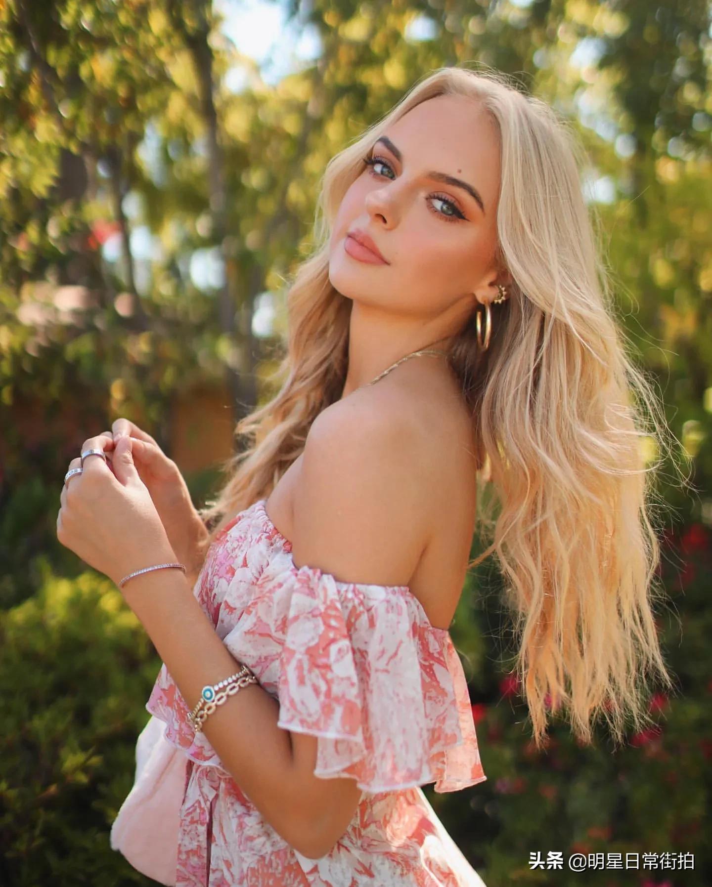 Amorous Foreign Beauties Photo Of Actress Jessica Belkin In A Pink 