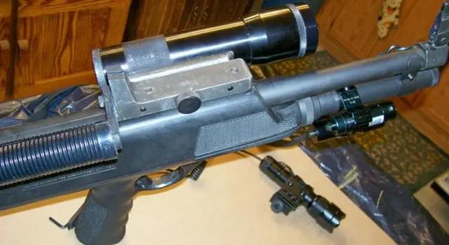 American high-standard 10 shotgun, a weapon that can not be used by ...