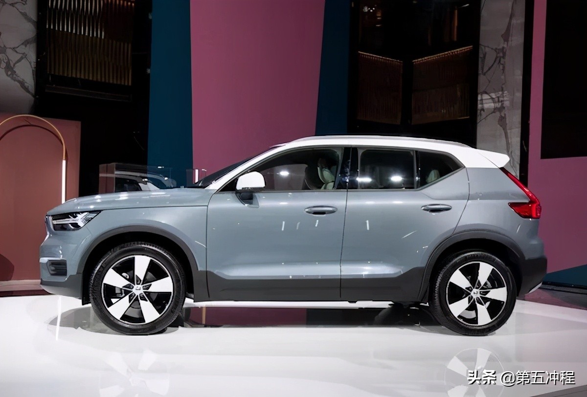 Will the Volvo XC40 with the twotone roof be more popular? iNEWS