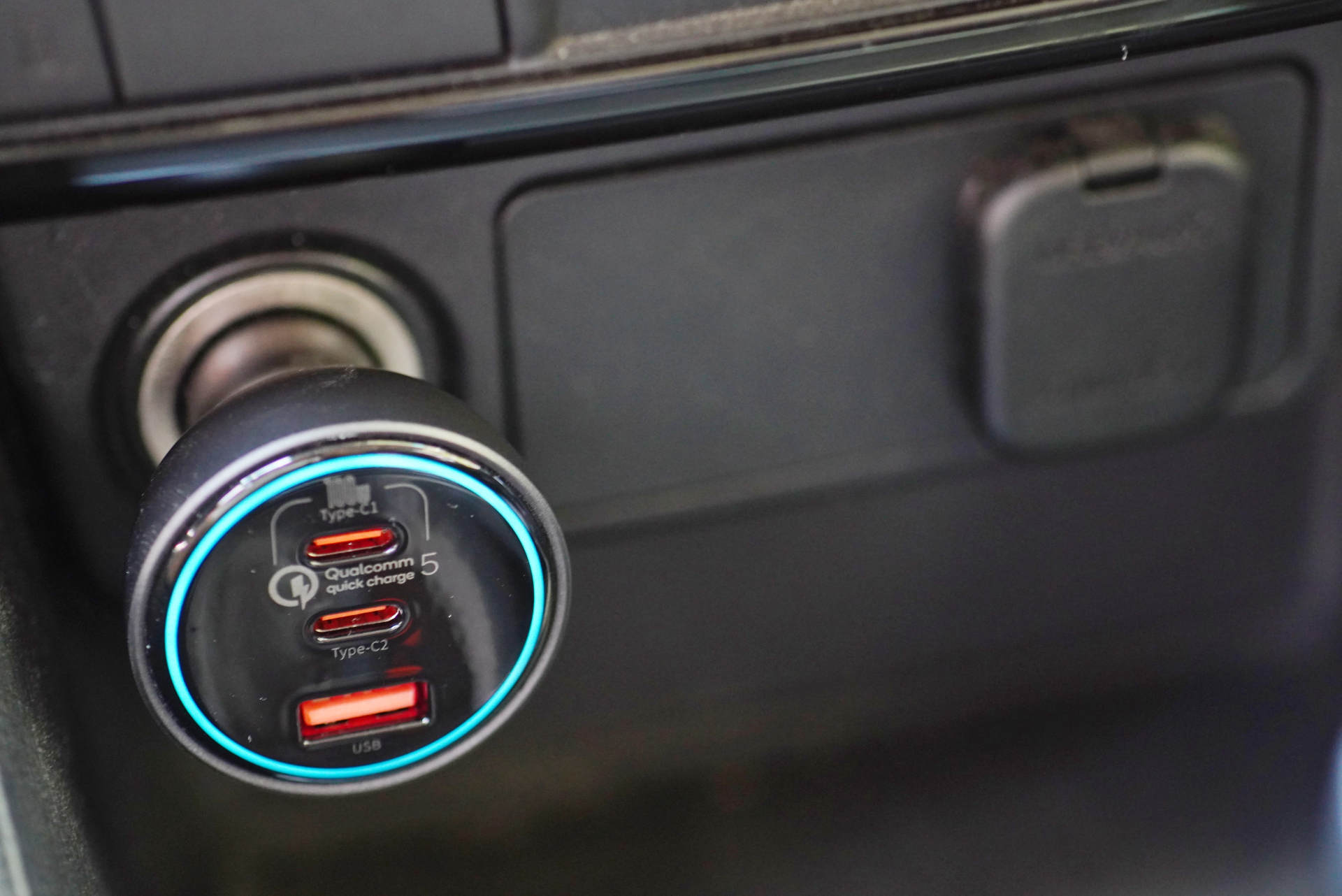 Multichannel fast charging output, evaluation of the use of Baseus