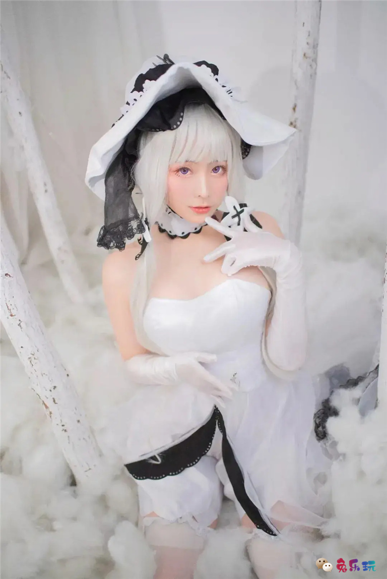 阿衫丨《明日方舟》斯卡蒂 泳装