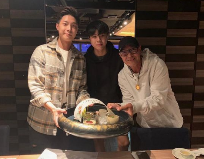 Lu Huiguang celebrates the 22nd birthday of his eldest son, and the ...