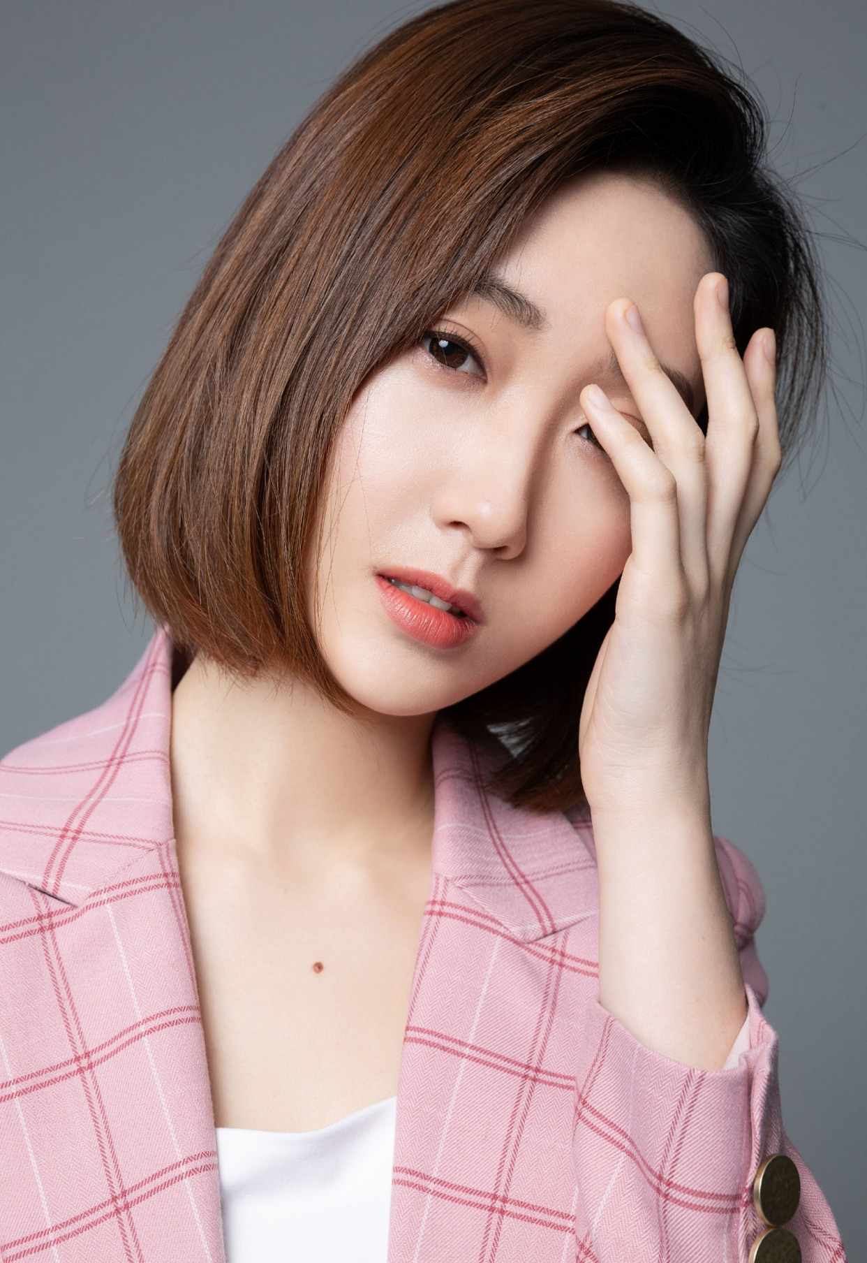 Wang Jianing entered CCTV suspected of succeeding Sa Bening - iNEWS