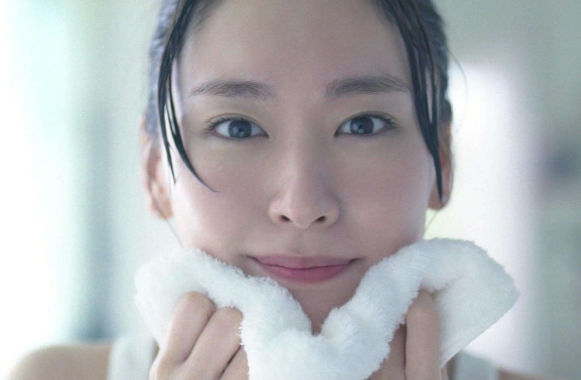 Can toothpaste remove freckles and whiten your face?Stop "detours