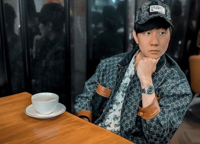 JJ Lin, Jay Chou, don't wear sneakers 