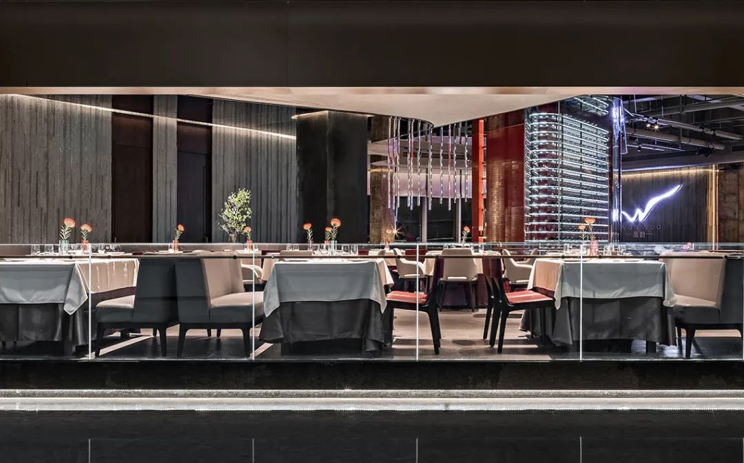 The new highend Chinese restaurant brand "Wanwei" is launched, and the