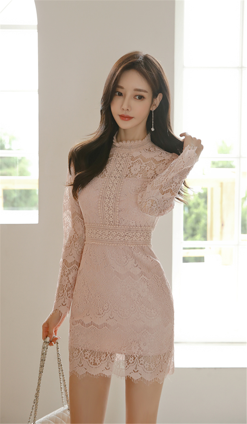孙允珠丨浓情意式摩卡淡麦芽刺绣礼裙