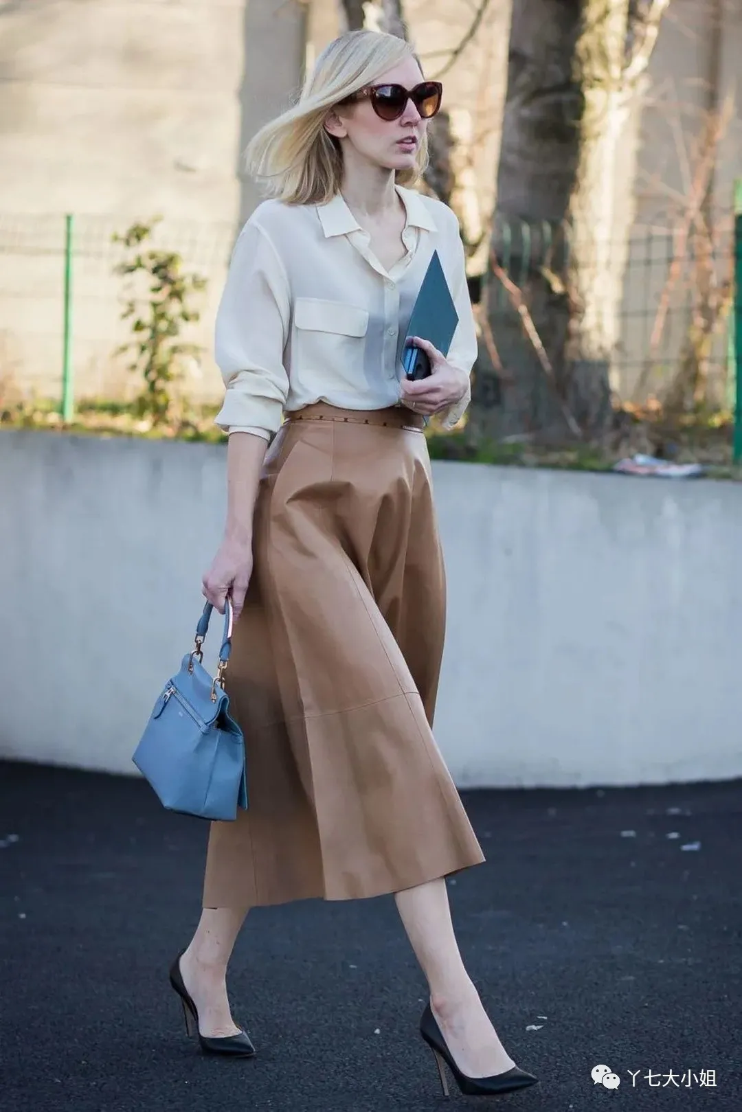 The most practical and fashionable way to wear in summer depends on