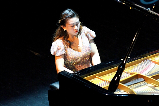 International pianist Hu Xuesha exhibited master style Shenzhen concert ...