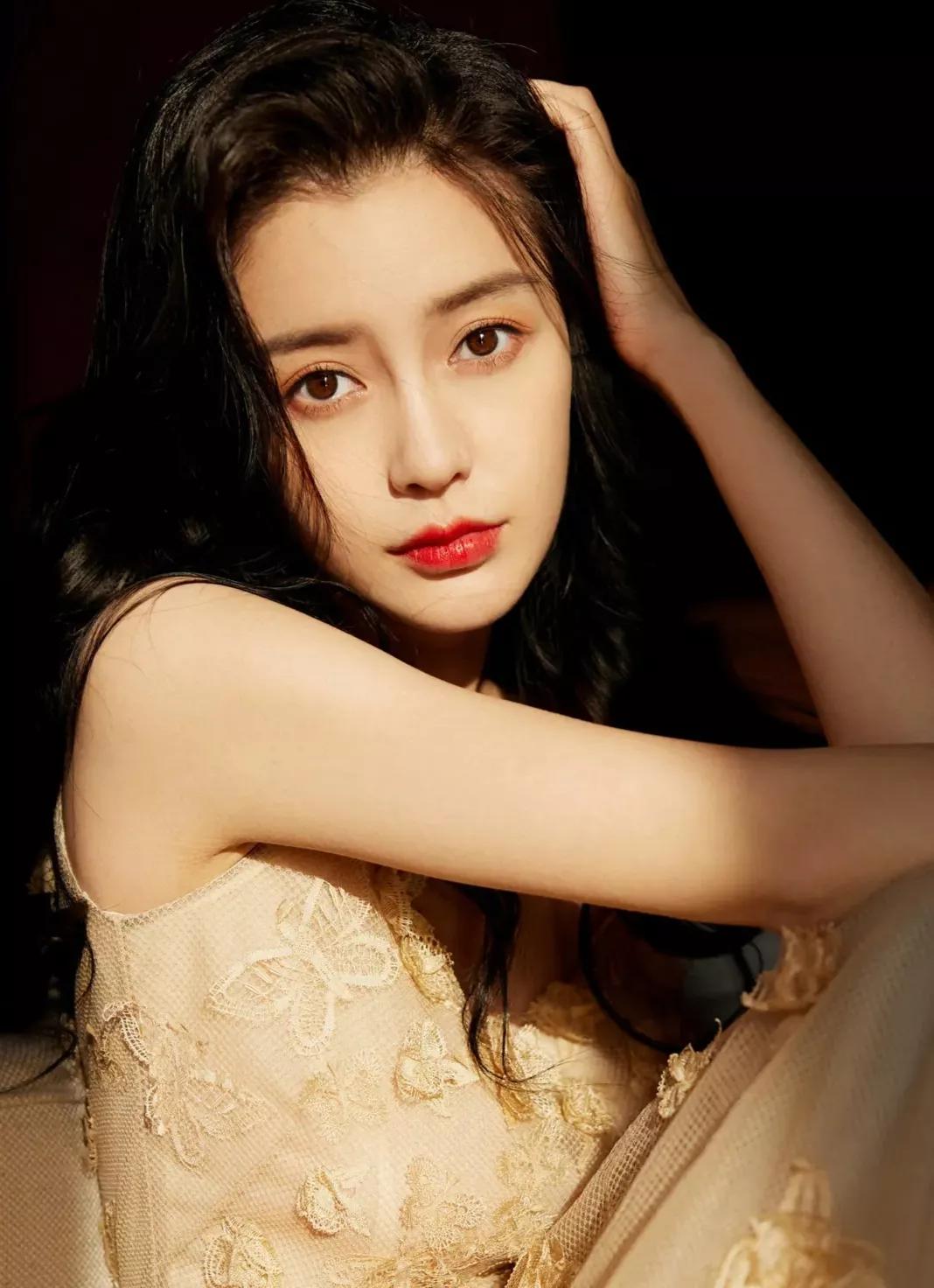 Yang Ying actress fashion photo: elegant and noble, beautiful and ...