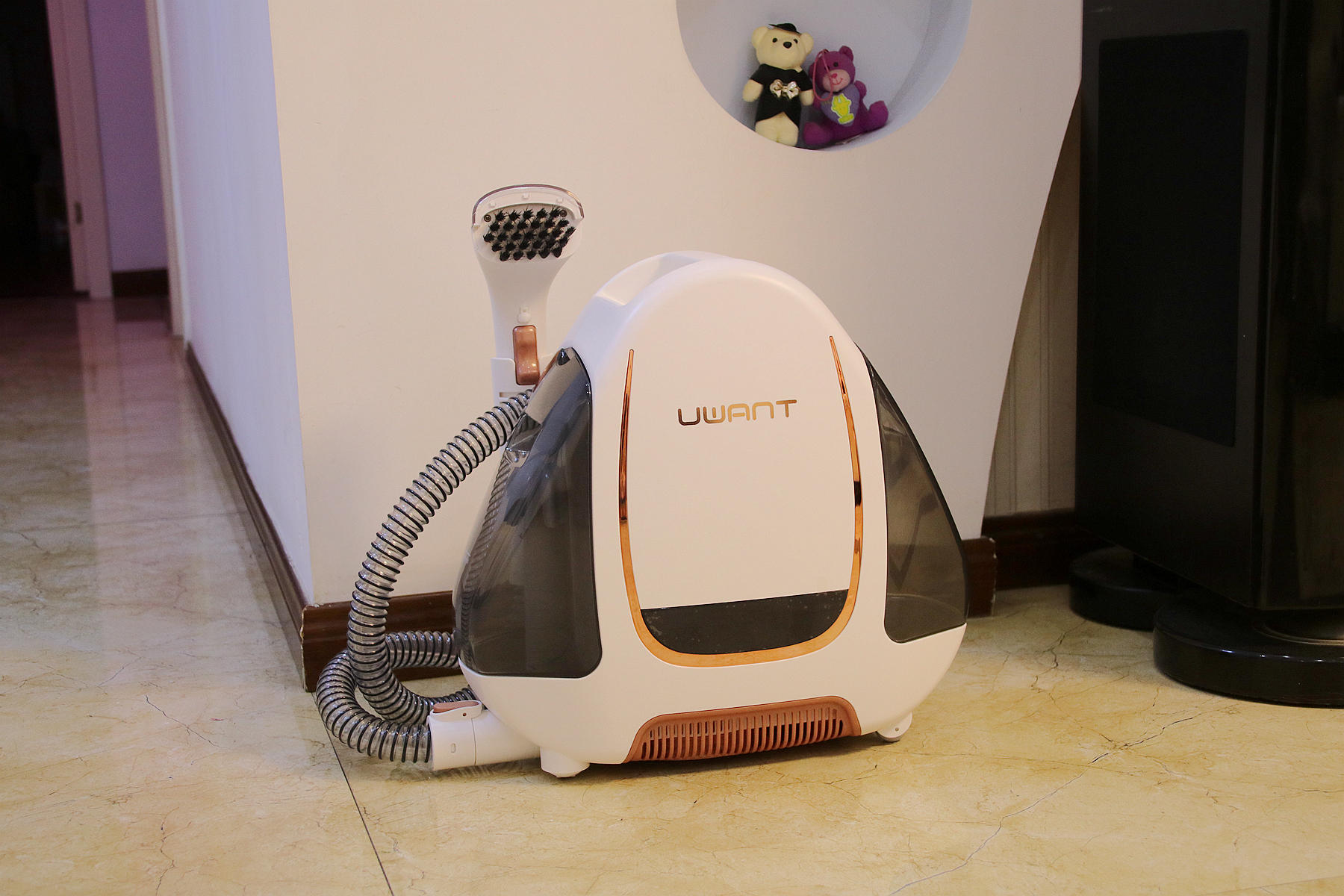 With its new furniture, uwant fabric cleaning machine experience iNEWS