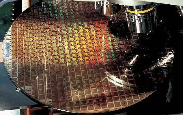 Fill the gap in China's science and technology!22nm lithography machine completed independent production, a historic moment in China