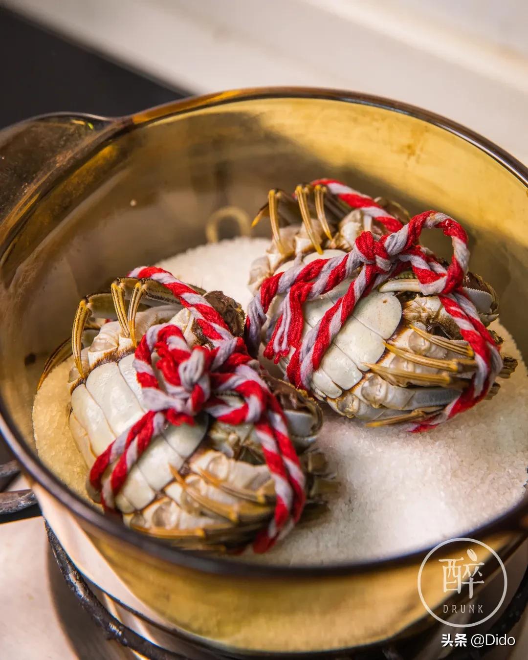 Sweet and tender crab meat, it's cool to eat like this iNEWS