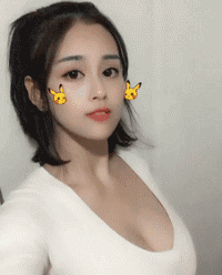 邪恶动态图出处照片：妹子这动作！在下佩服佩服！