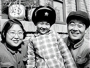 Mao Zedong's daughter Li Min returned to her father when she was 13 and ...