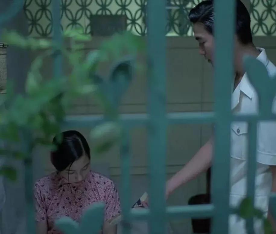 The movie "The Taste of Green Papaya" is often like this, all the waves