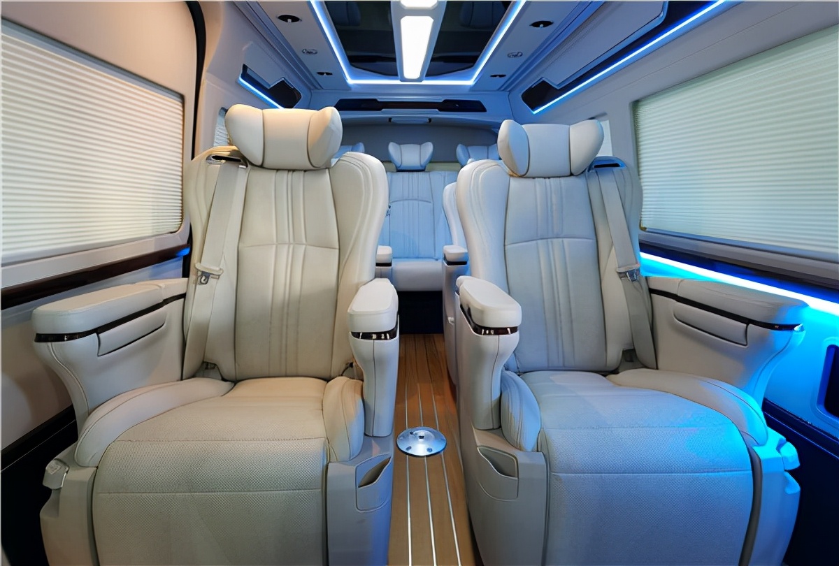 Imported 9-seater Version Of Toyota Hiace, Upgraded Alpha Seats, Luxury 