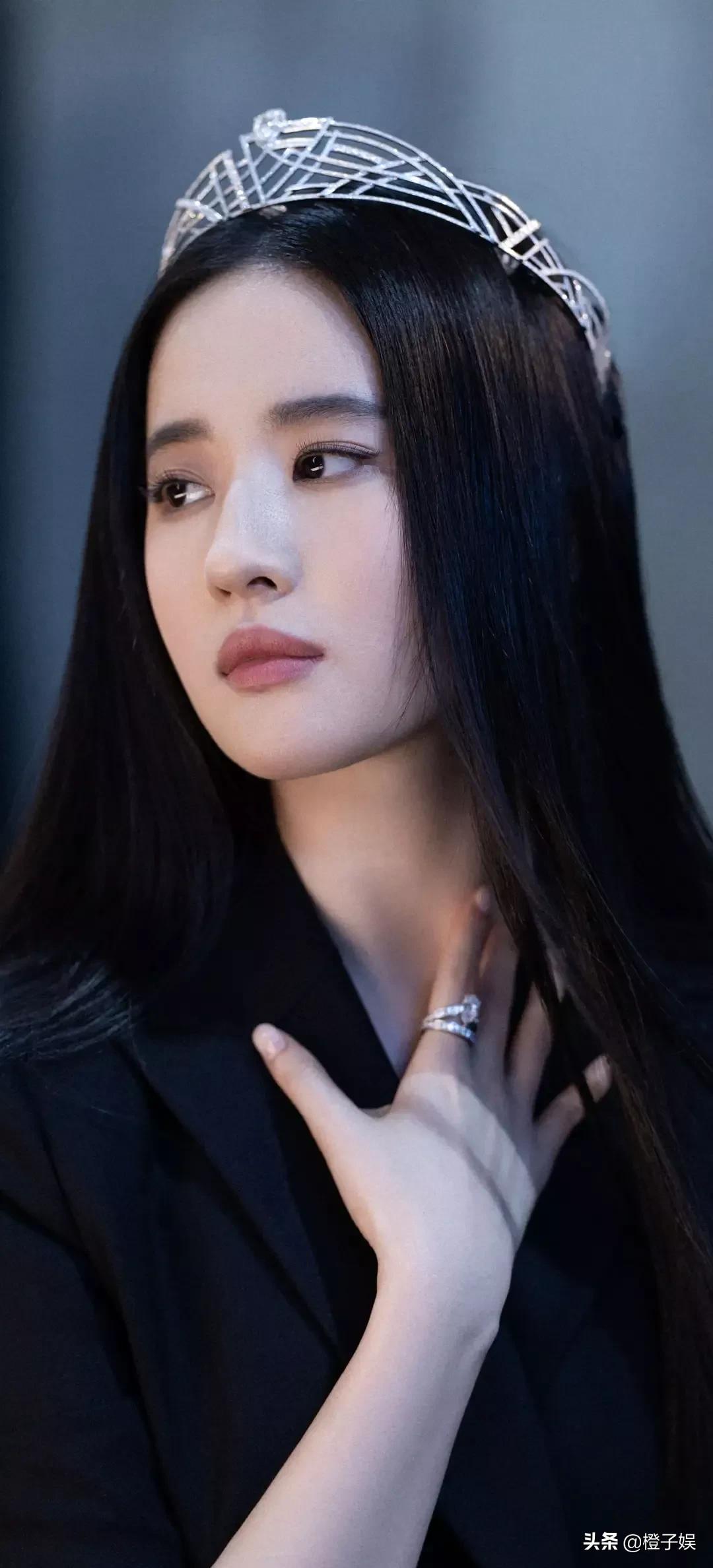 Liu Yifei: Beautiful Photos - iNEWS