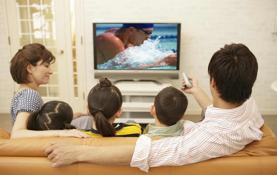 "Watching TV" and "do not watch TV" children will have three obvious