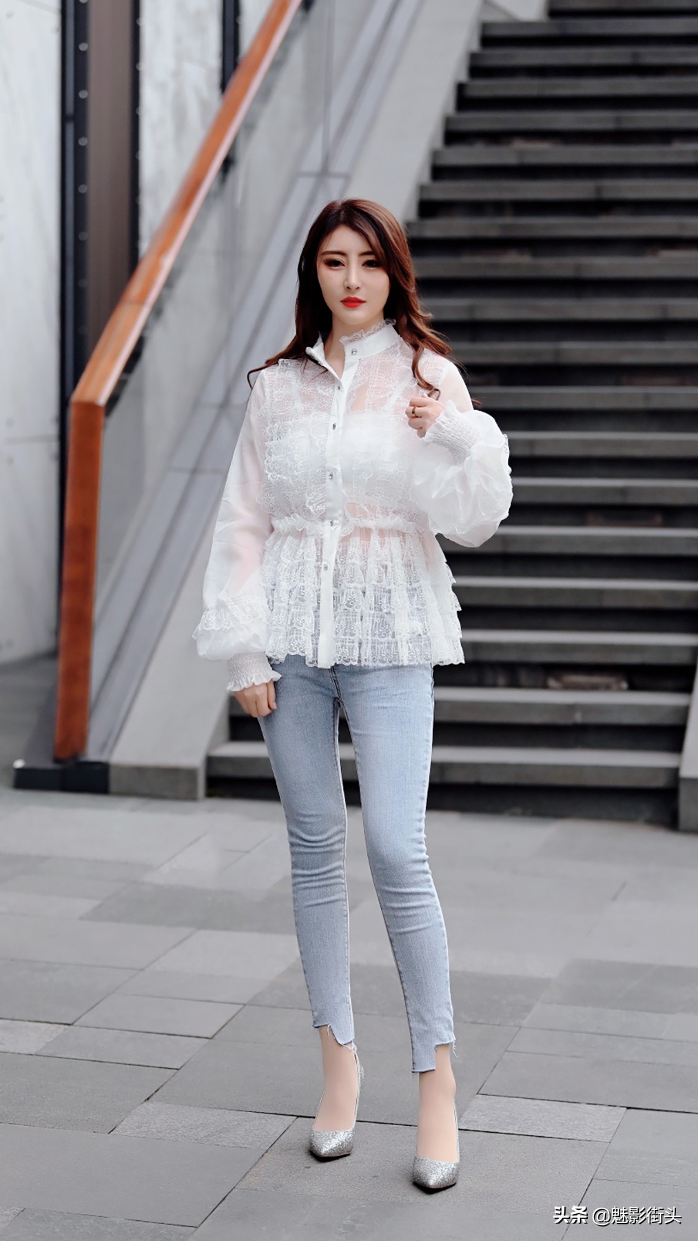 Wear tight jeans in spring, these ways of wearing are worth learning