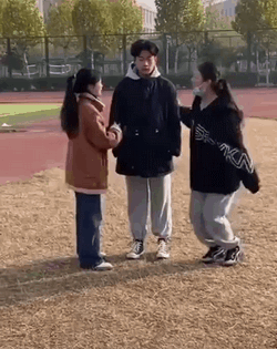 女人的嘴骗人的鬼！