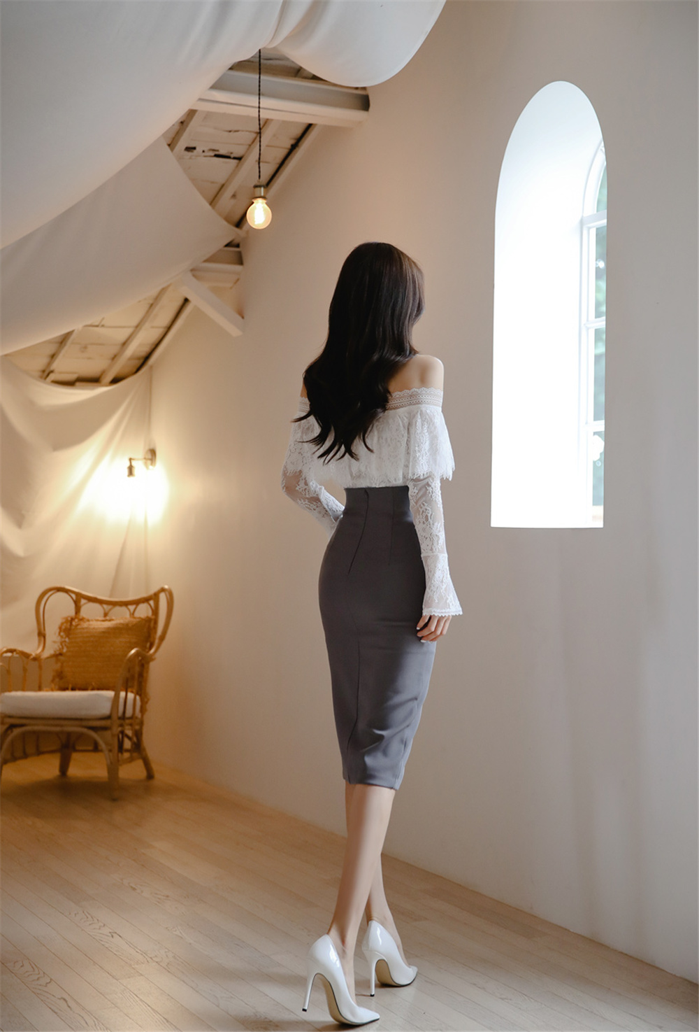 孙允珠丨雅致清灰蕾丝层叠镂花拼搭裙