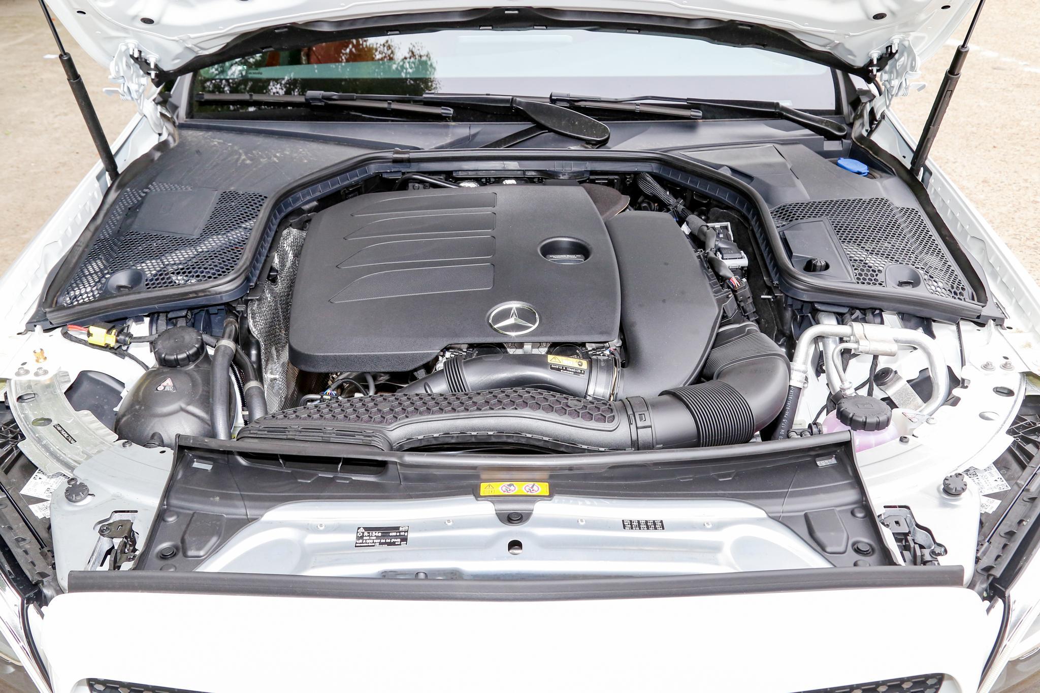 There are three ways to deal with the malfunction of the MercedesBenz Cclass motor and the